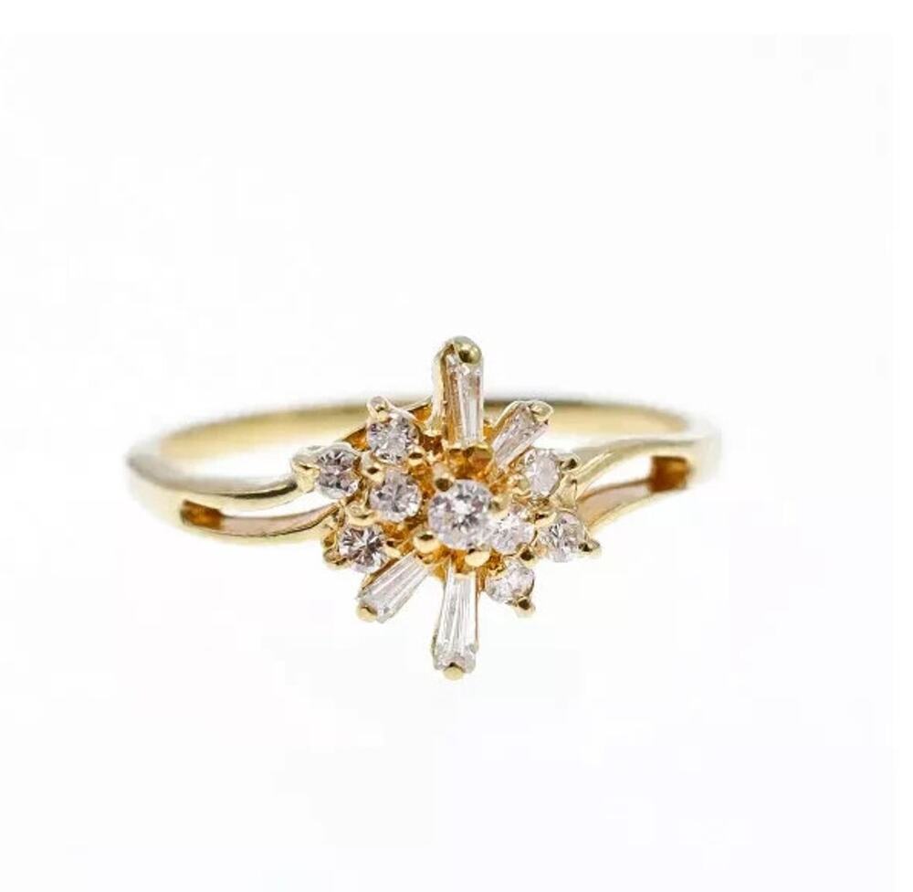 14K Yellow Gold Sapphire & Diamonds Ring Size 7.25